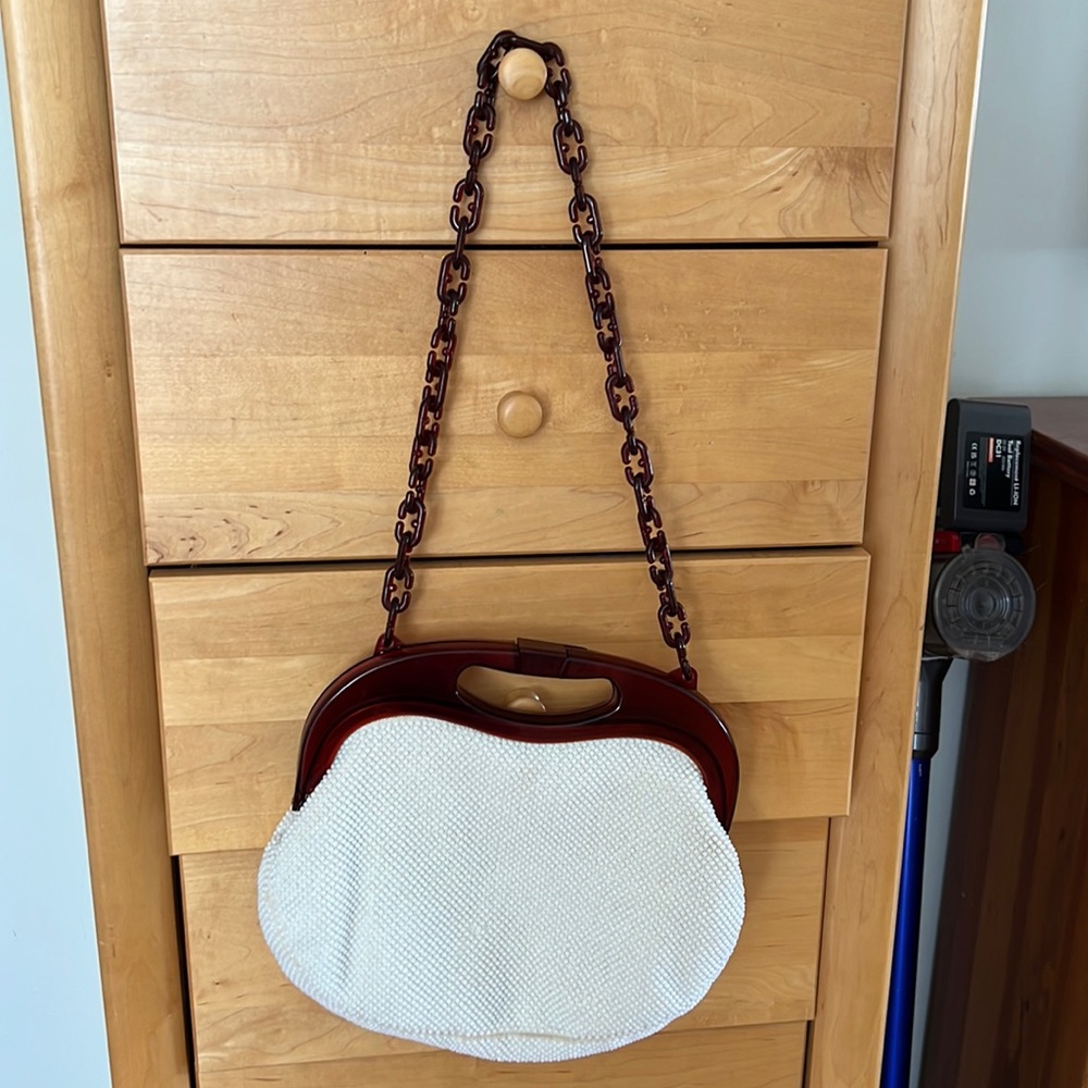 La regale ltd 60’s beaded lucite purse